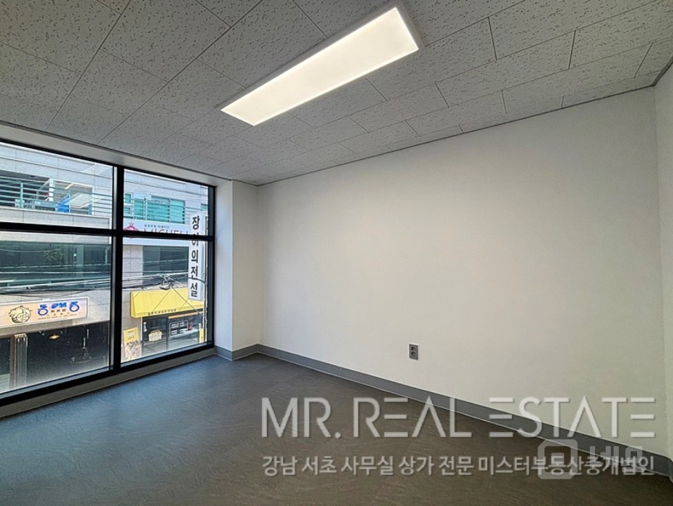 신논현인근 역세권 화이트톤S급인테리어.무료1대 매물의 4번째 사진
