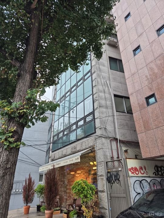 동교동 인테리어 되어 있는 공실 매물의 9번째 사진