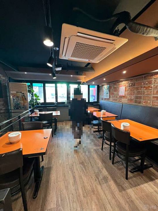 한남동 전수양도 가능한 한방통닭 전문점 매물의 6번째 사진