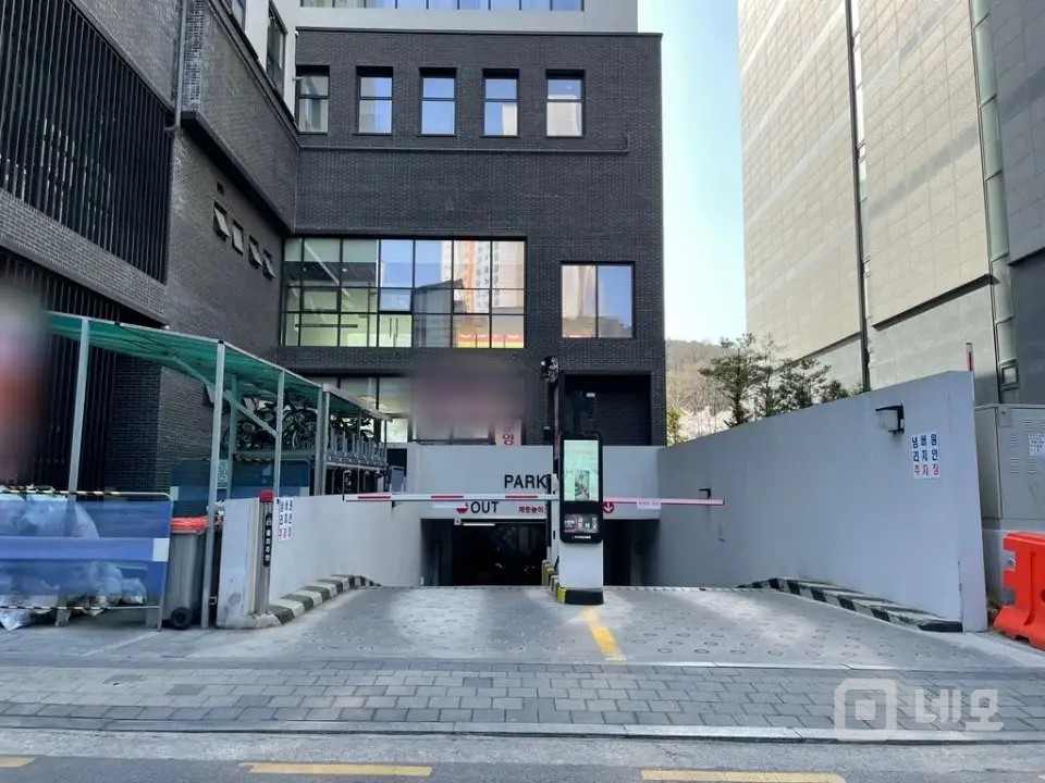 유동인구 풍부한 풍무동 핵심상권, 넘버원리치안 2층 상가 매물의 19번째 사진