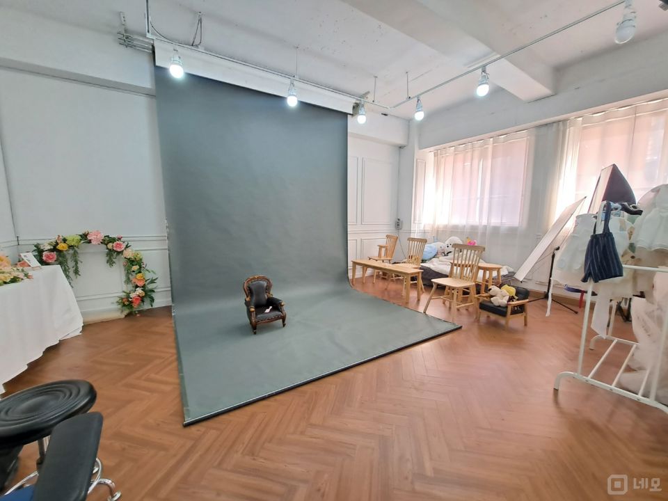 ▷전포동 예쁜 스튜디오 촬영 사진관 자리 딱 이사비용으로 매물의 3번째 사진