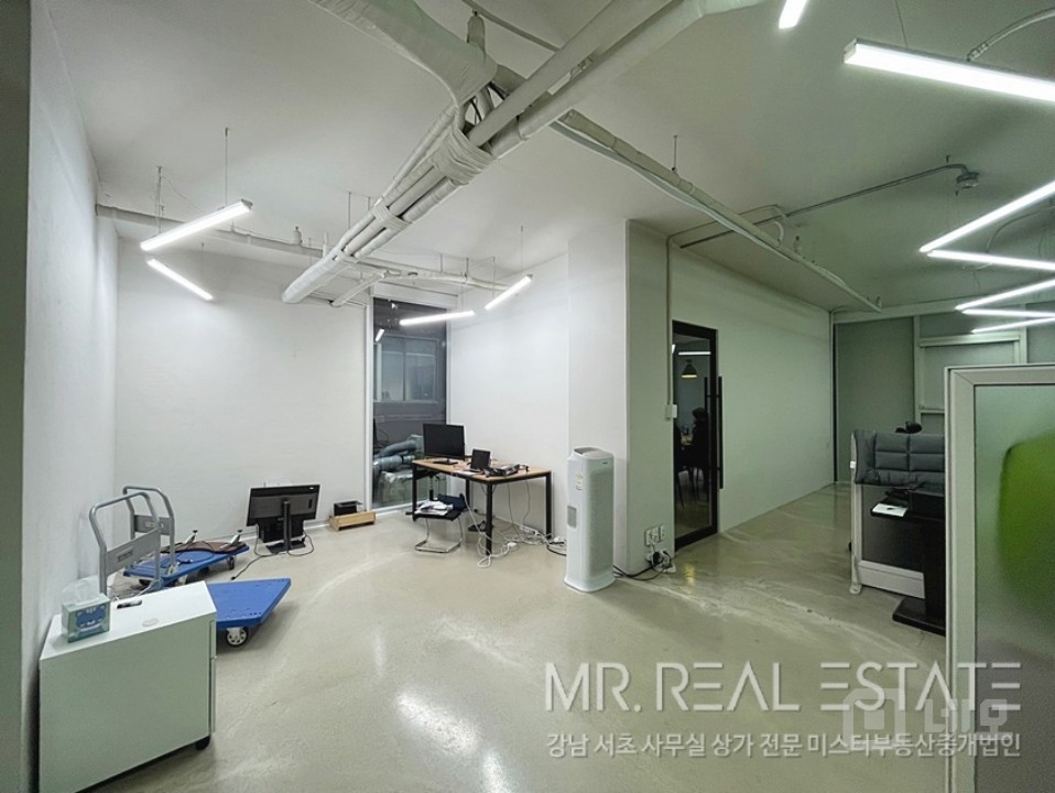 실사진 강남역인근 S급인테리어 주차2대 무권리 우성아파트사거리 매물의 10번째 사진