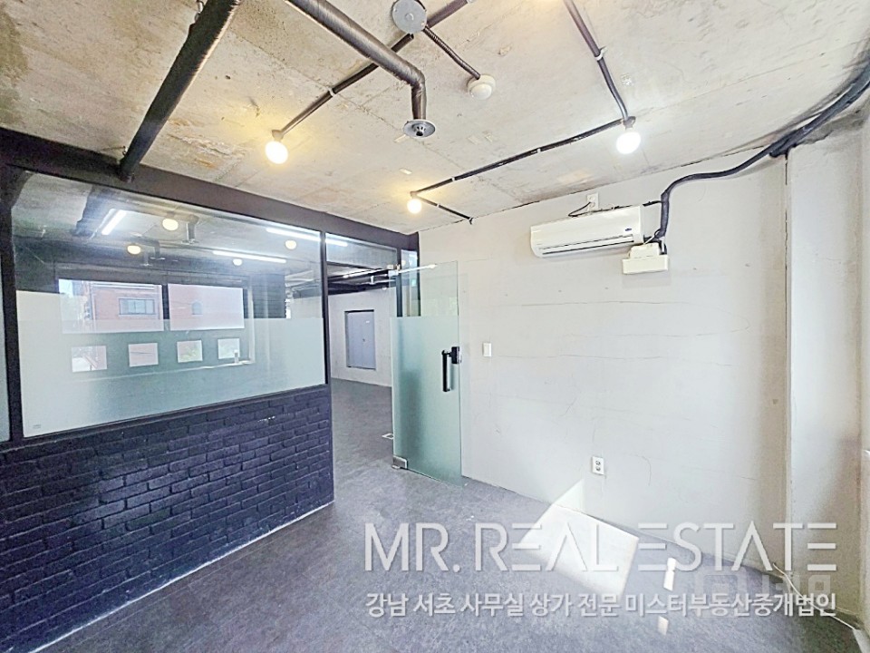 삼성중앙1분.룸7.주차5대.실60p.단독층ACE.가성비 매물의 10번째 사진
