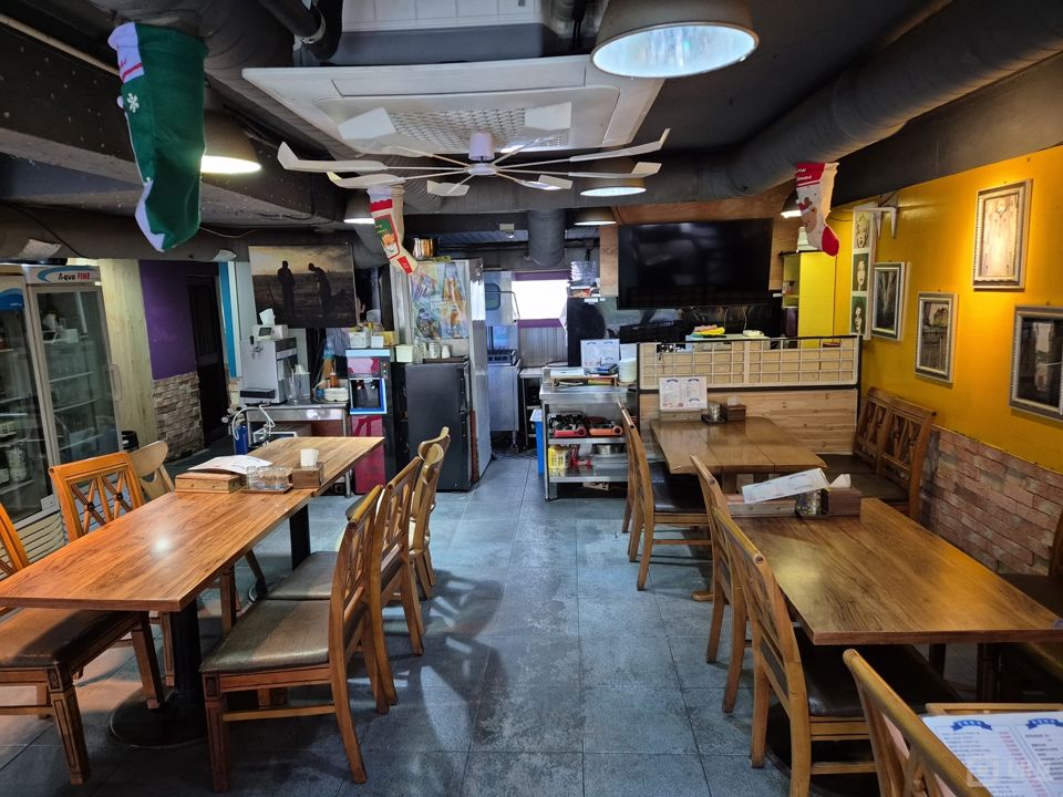 이촌동 단지내 상가에 위치한 요리주점 매물의 1번째 사진