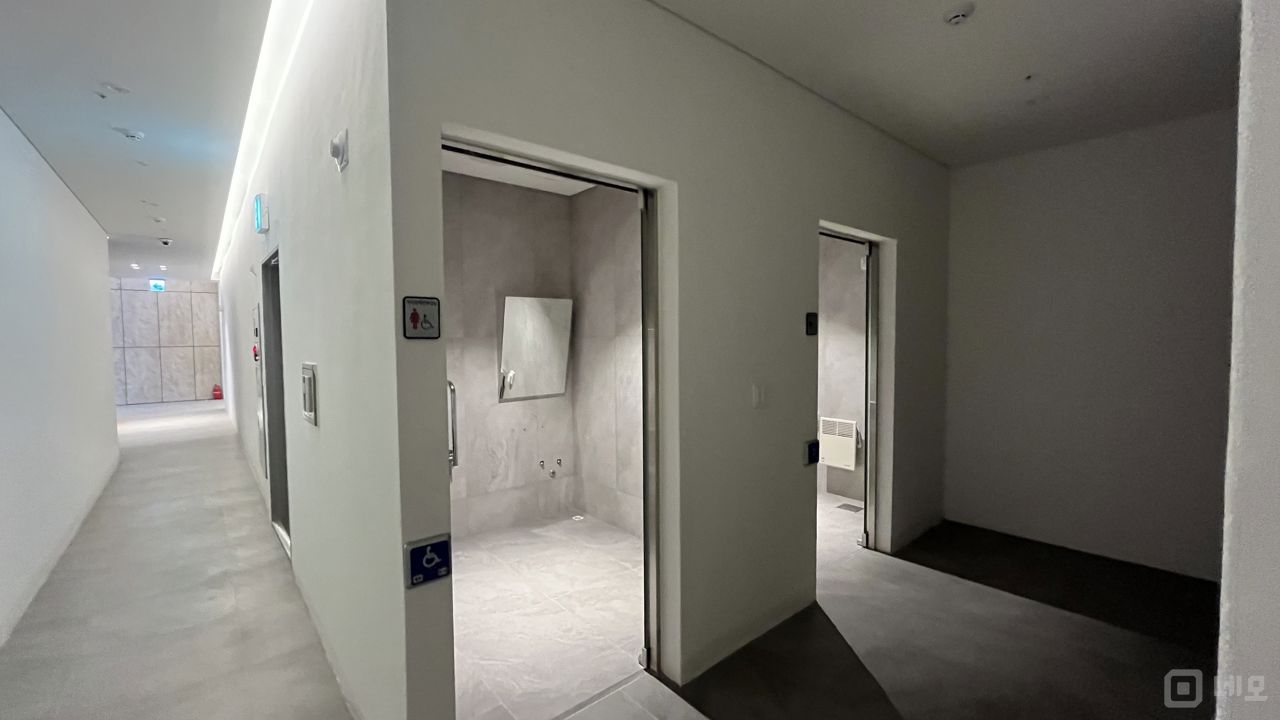 송파나루역 역세권, 방이동 대로변에 위치한 건물 통임대 매물의 14번째 사진