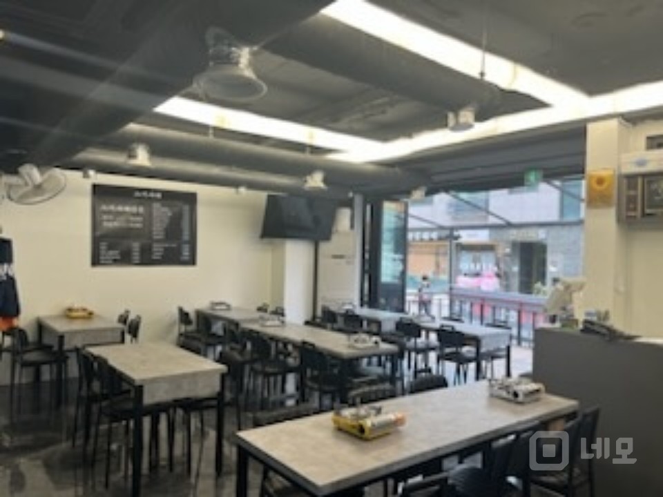 22평+서비스 5평  코너상가  매물의 6번째 사진