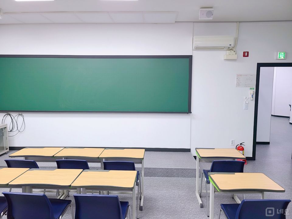 노량진동 복합상권에 위치한 학원 매물의 9번째 사진