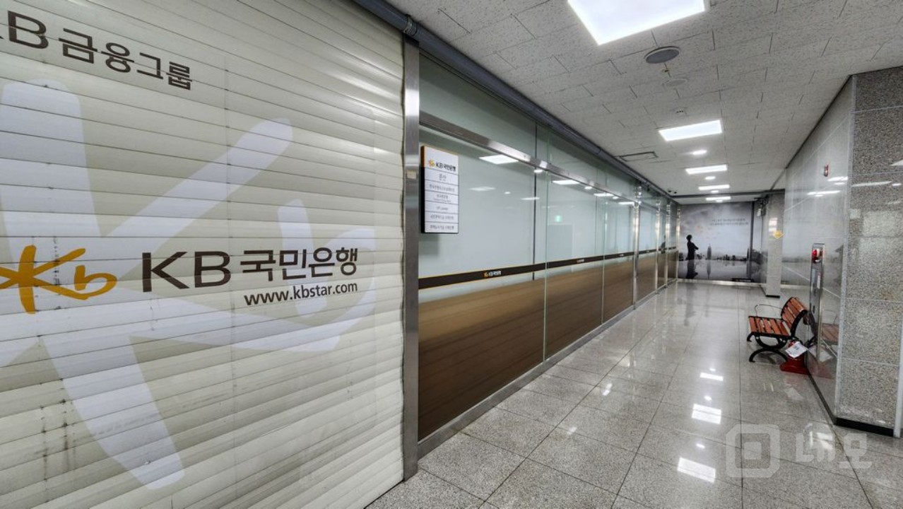 CGV건물 2층 대형평수(요가,체육관,음식점 등) 매물의 3번째 사진