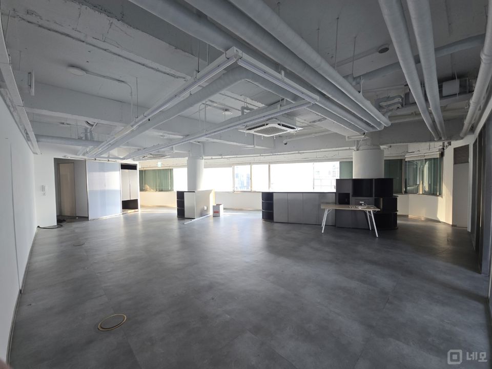 압구정로데오역 접근성 좋은 청담동 6층 공실 매물의 1번째 사진