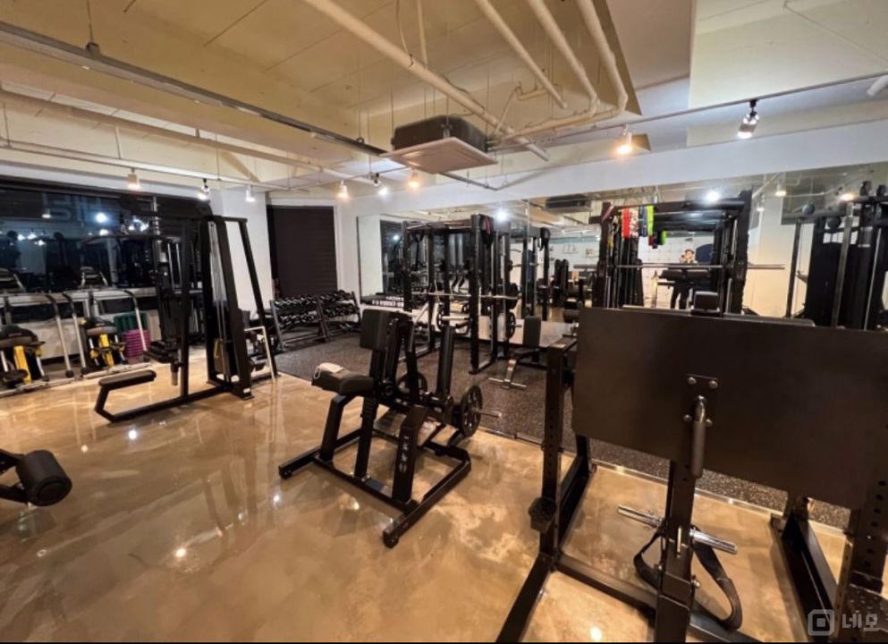 대로변 상권, 주목도 높은 향동동 PT샵 매물의 3번째 사진