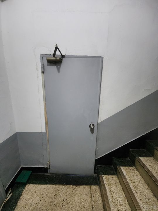 종각역인근 대로변 가시성좋은 공실 매물의 6번째 사진