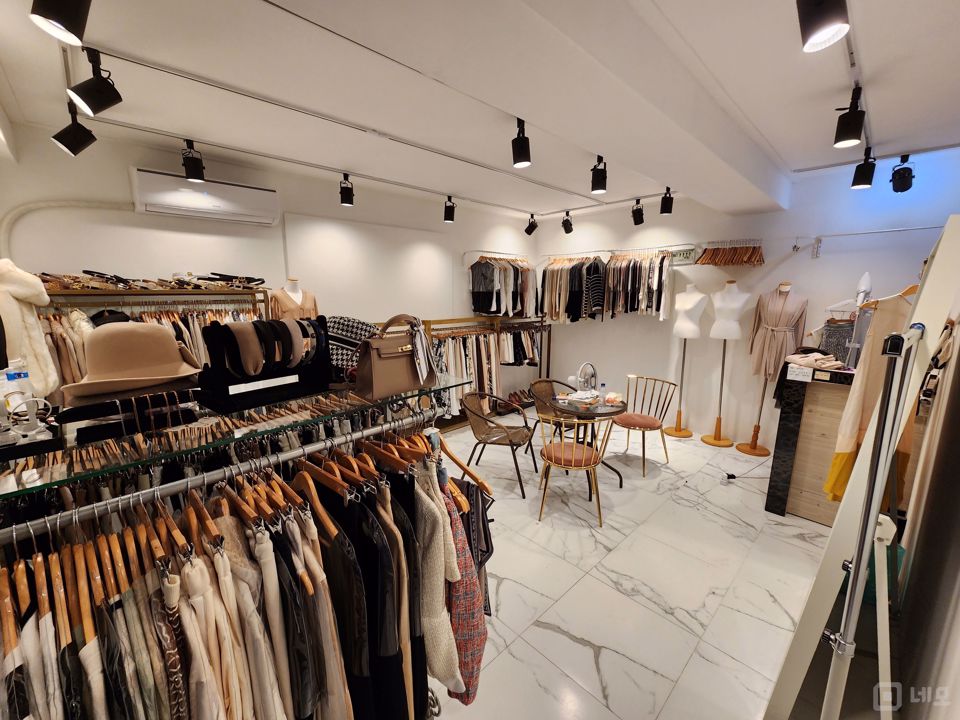 시설 집기 포함, 신림동 옷가게 매물의 4번째 사진