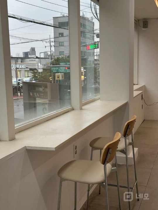 상수역바로앞1초. 무권리 2층 임대 매물의 1번째 사진