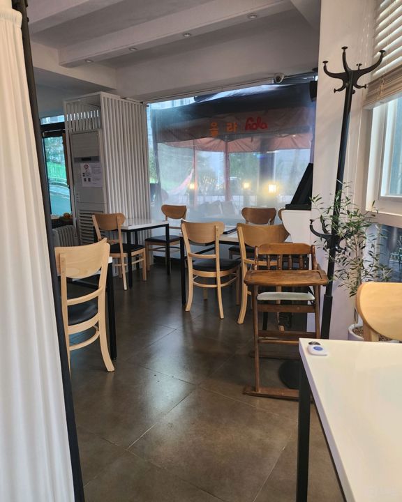 정릉동 깔끔한 시설 및 인테리어 맥주호프점 매물의 4번째 사진