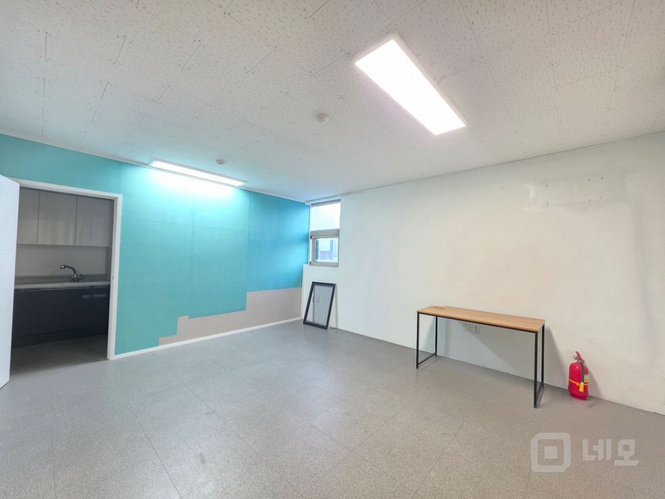 동삭동 대로변 조용한 사무실 임대 매물의 1번째 사진
