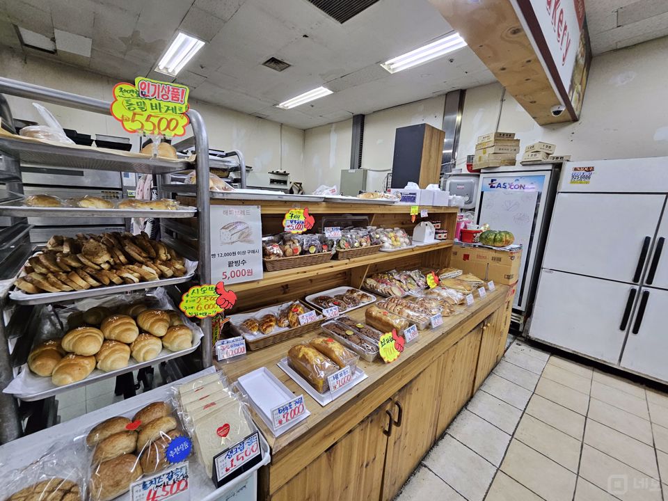 접근성 좋은 대로변, 솔샘역 앞 지하2층 베이커리 매물의 2번째 사진