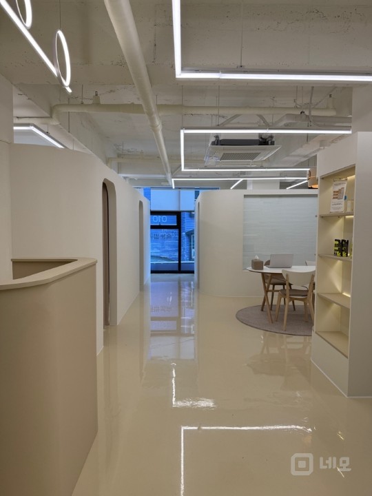 눈썹반영구, 왁싱 추천! 인테리어 완비, 가성비 점포! 매물의 1번째 사진