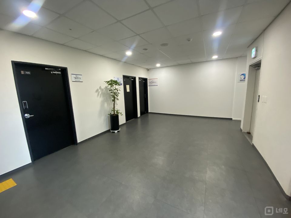 서울역 도보 7분거리에 위치한 7층 사무실 임대 매물의 4번째 사진