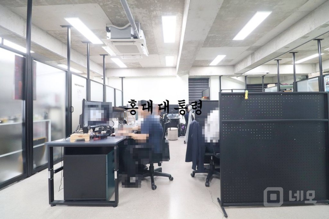 합정역 도보 5분 신축급 내외부 세련된 사무실 매물의 4번째 사진