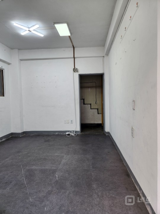 1층 상가 매물의 3번째 사진