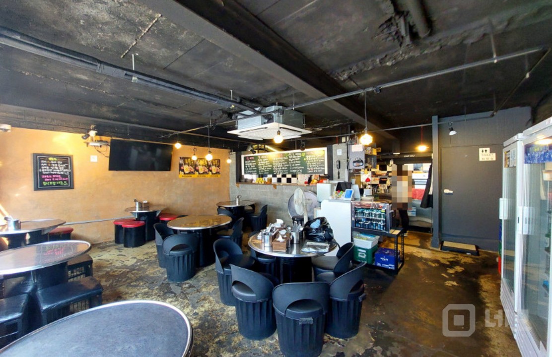 청담사거리 1층 포차 매물의 1번째 사진
