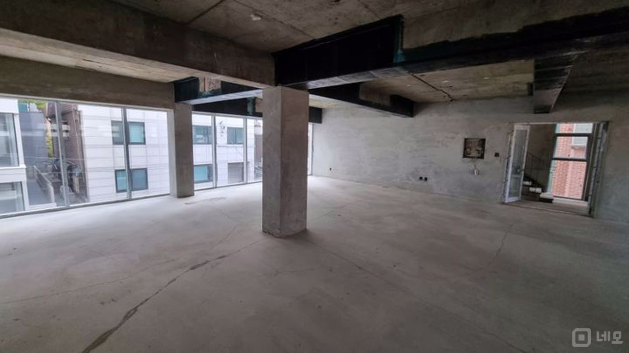 중심 상권, 유동 인구 많은 논현동 공실 매물의 5번째 사진