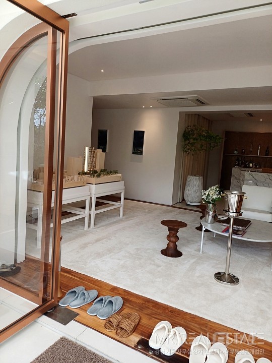 주택형 통사옥 정원 테라스 가성비ACE 매물의 16번째 사진