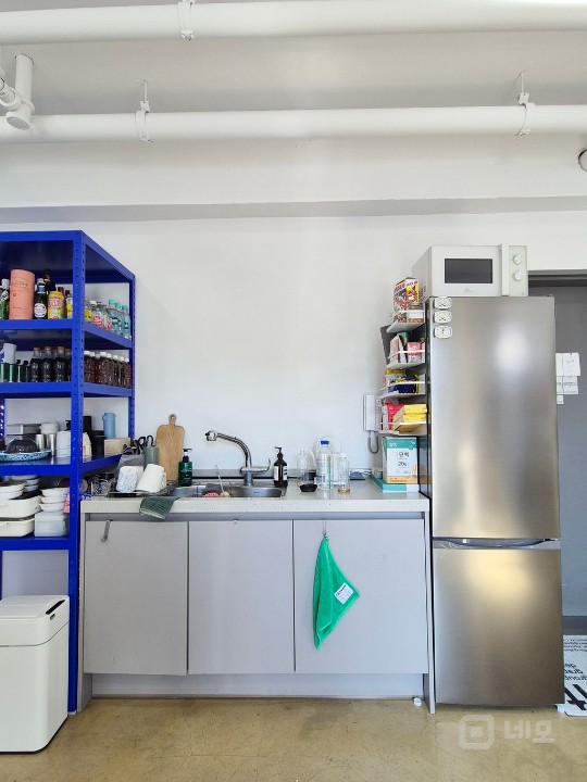 넓은 테라스 세련된 외관 화이트톤 공간  매물의 7번째 사진