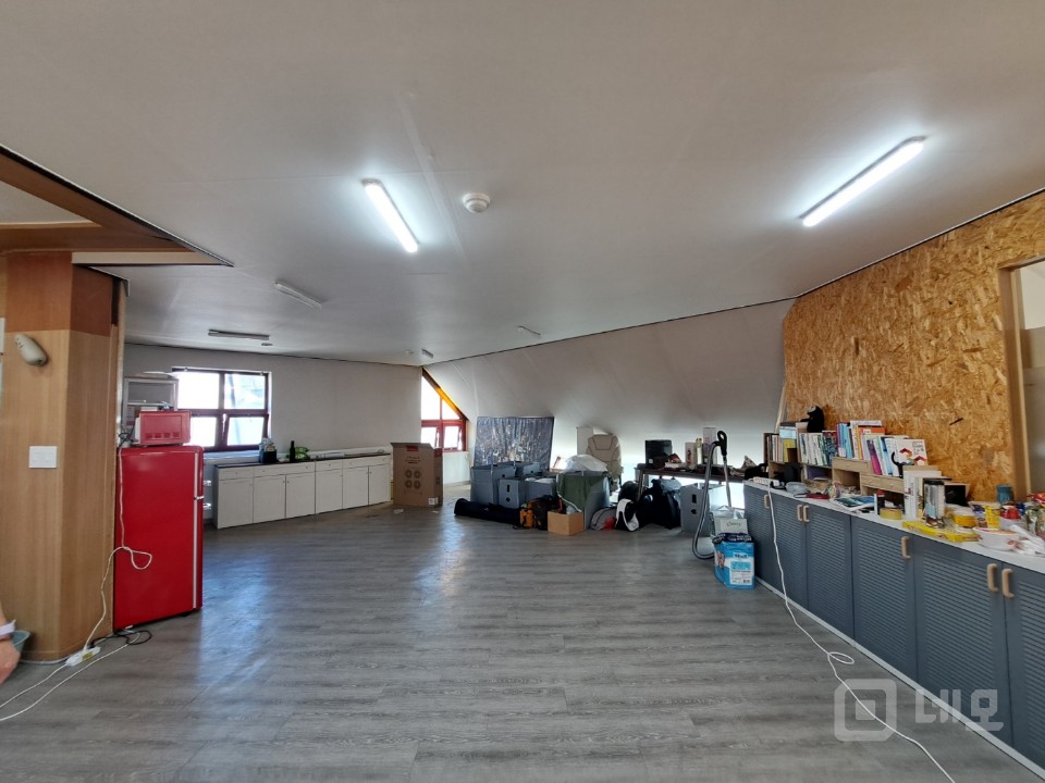 가성비 좋은 6층 룸 있는 사무실 매물의 2번째 사진