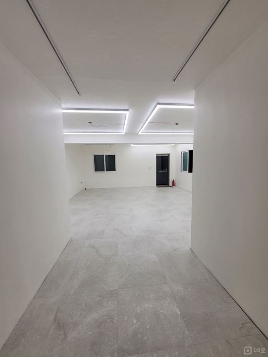 신설동역세권 리모델링된 1층상가 매물의 2번째 사진