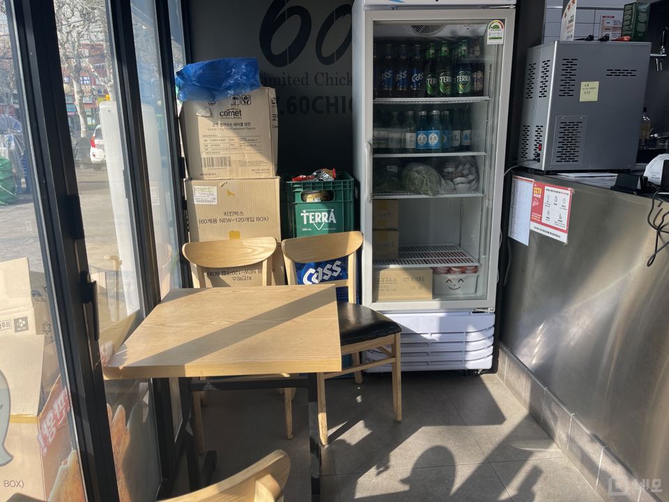 고척동 깔끔한 인테리어 및 시설 치킨점 매물의 1번째 사진