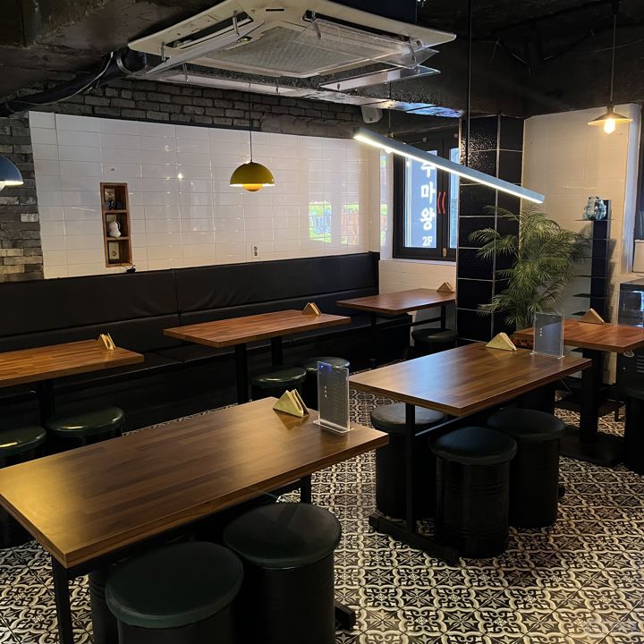 당산동3가 유동인구 최상, 깔끔한 인테리어 요리주점 매물의 2번째 사진