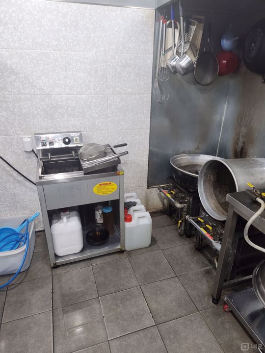 남부터미널역 역세권, 주거단지 위치, 주방 시설 완비된 김밥 전문점 매물의 8번째 사진