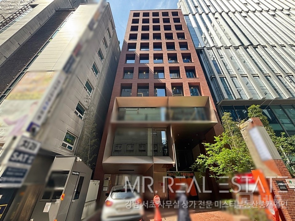 강남역코앞.초역세권.인테리어ACE사무실.무료1대.뷰맛집 매물의 10번째 사진