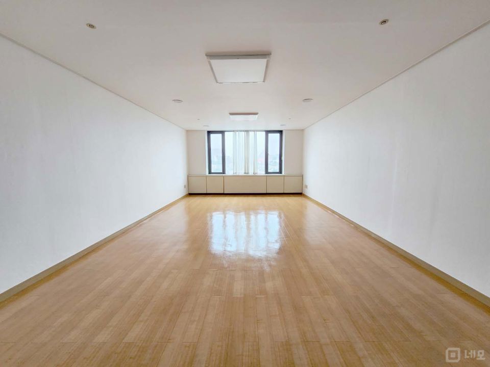 역삼역 3분거리!! 방문이 수월한 사무실 매물의 1번째 사진