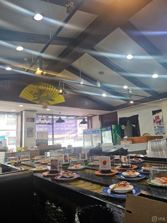 화성시 반송동 접근성좋은 회전 초밥가게 양도 매물의 2번째 사진