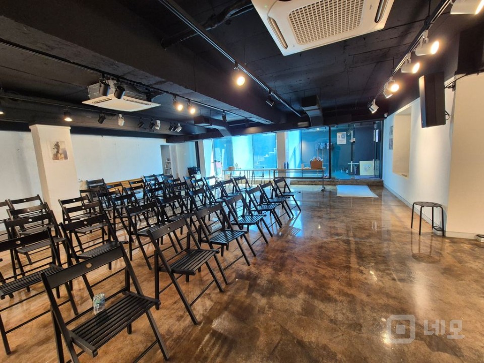 썬큰 구조의 채광이 가능한 쾌적한 지층  매물의 10번째 사진