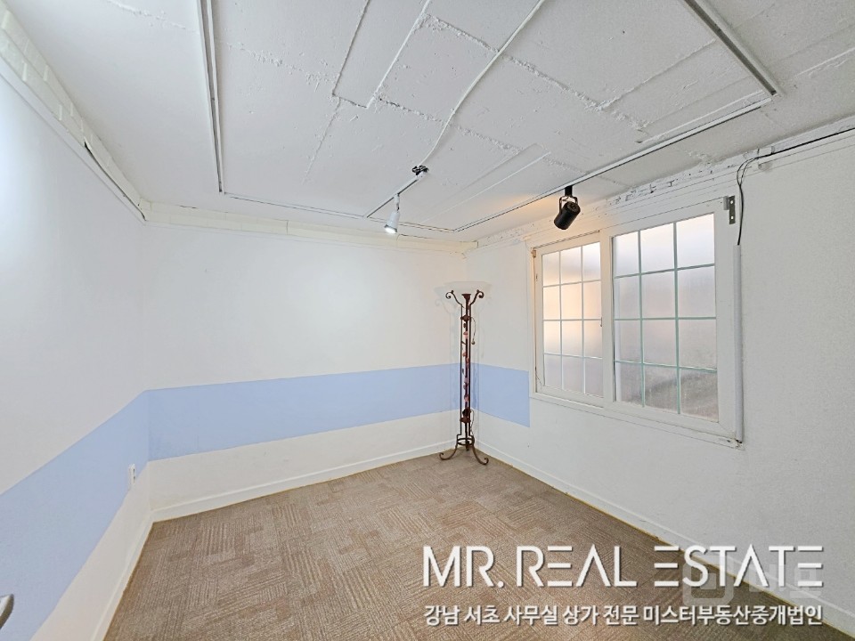 ★고즈-넉한 소형단독사옥.가성비甲.모든업종수용★ 매물의 8번째 사진