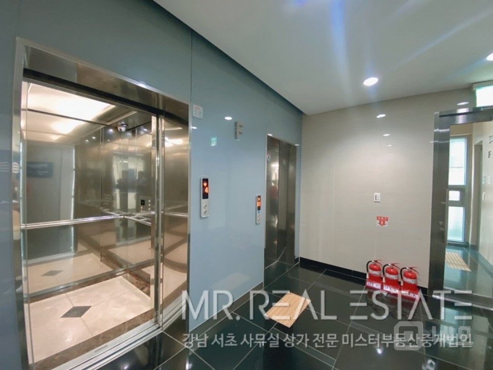 언주역.대로변건물.주차2대가능.내외관컨디션ACE 매물의 13번째 사진