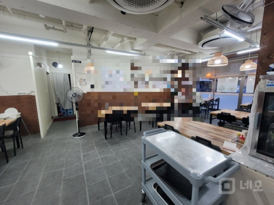 명지국제신도시 먹자골목 깨끗한 식당 급매 매물의 7번째 사진