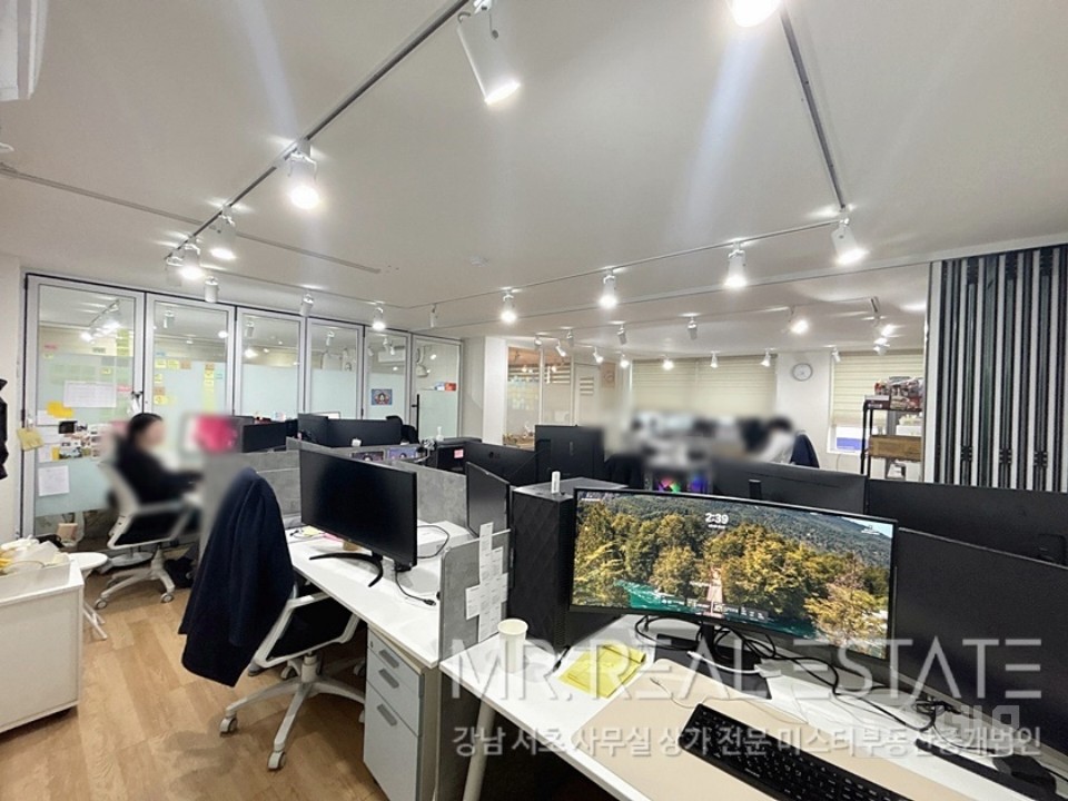 가로수길.인테리어ACE.가성비굳.폴딩도어.화이트톤 매물의 12번째 사진