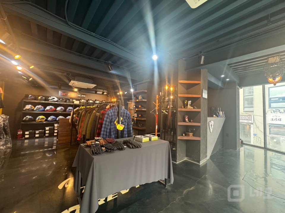 홍대 메인거리 이면 주택형 통임대 상가 테라스 단독사용 매물의 10번째 사진