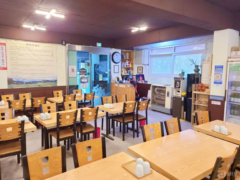 🍽️ 연희맛길 인근 1층 음식점 임대 매물의 3번째 사진