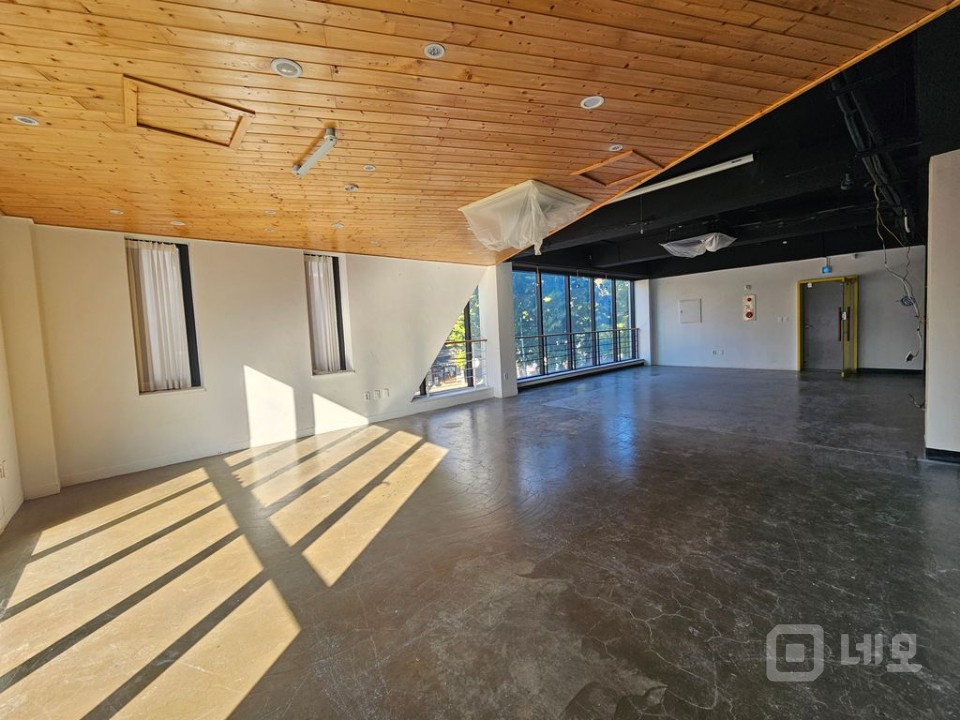 2층 사무실 전체사용 현재공실 매물의 4번째 사진