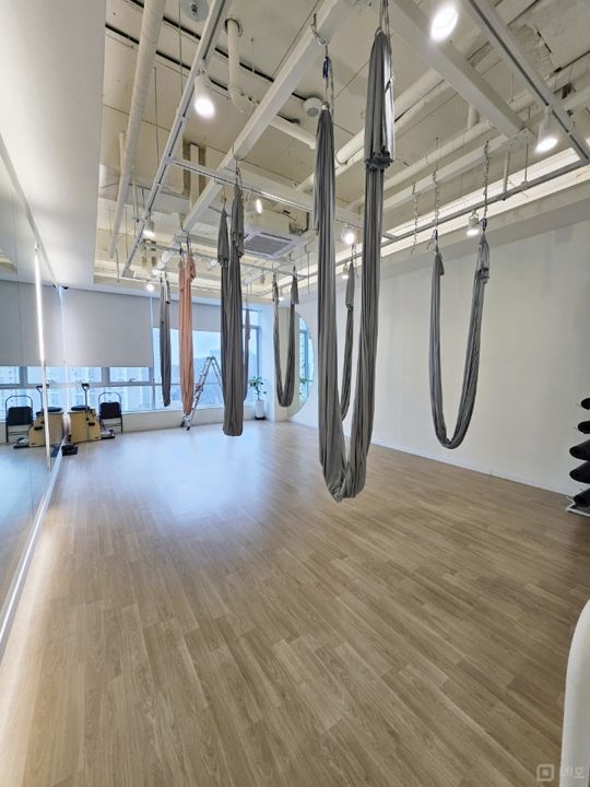 덕양구 향동동, 깔끔한 인테리어 완비된 요가, 필라테스 센터 매물의 1번째 사진
