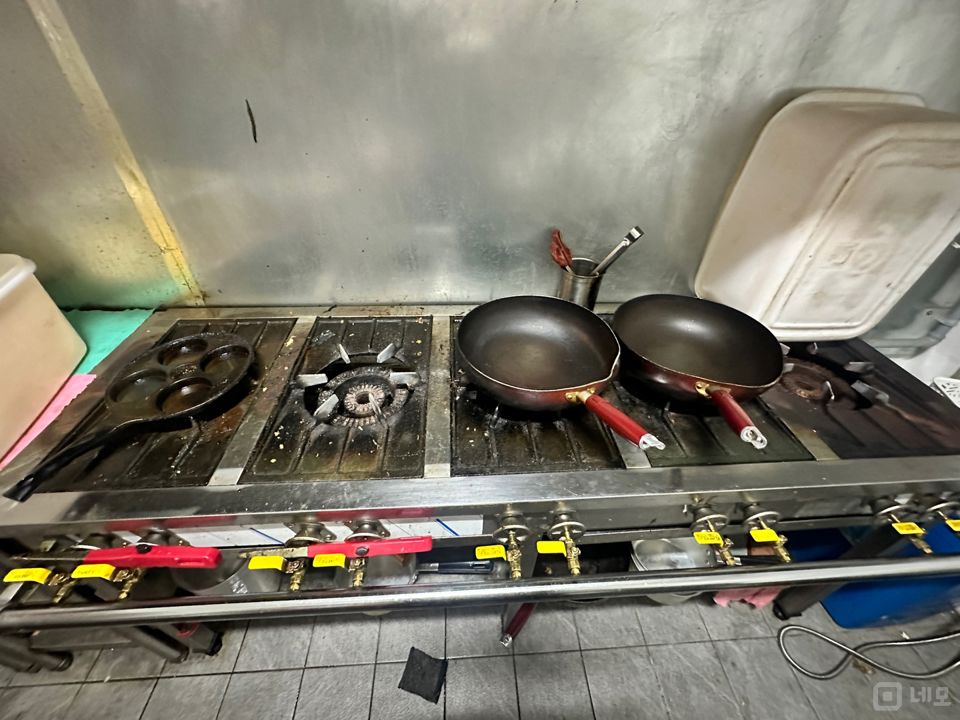 대학가 상권에 위치한 남가좌동 배달전문점 1층 상가 매물의 3번째 사진