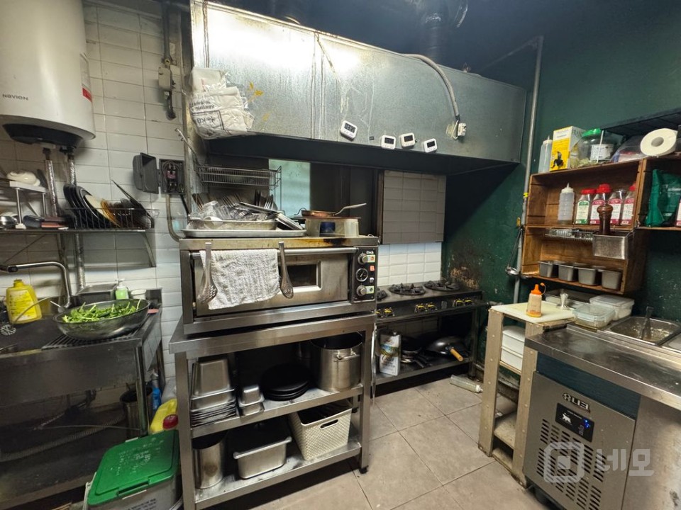 연매출 3억 인테리어 예쁜 양식당입니다 매물의 4번째 사진