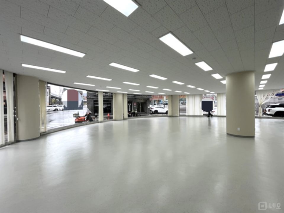 한남오거리-순천향병원-나인원 상권 흡수, 무권리 1층, 주차 5대 매물의 2번째 사진