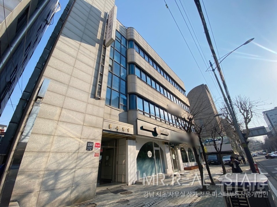 실사진 말죽거리공원사거리인근 주차3대 가성비 대로변 테라스 매물의 13번째 사진