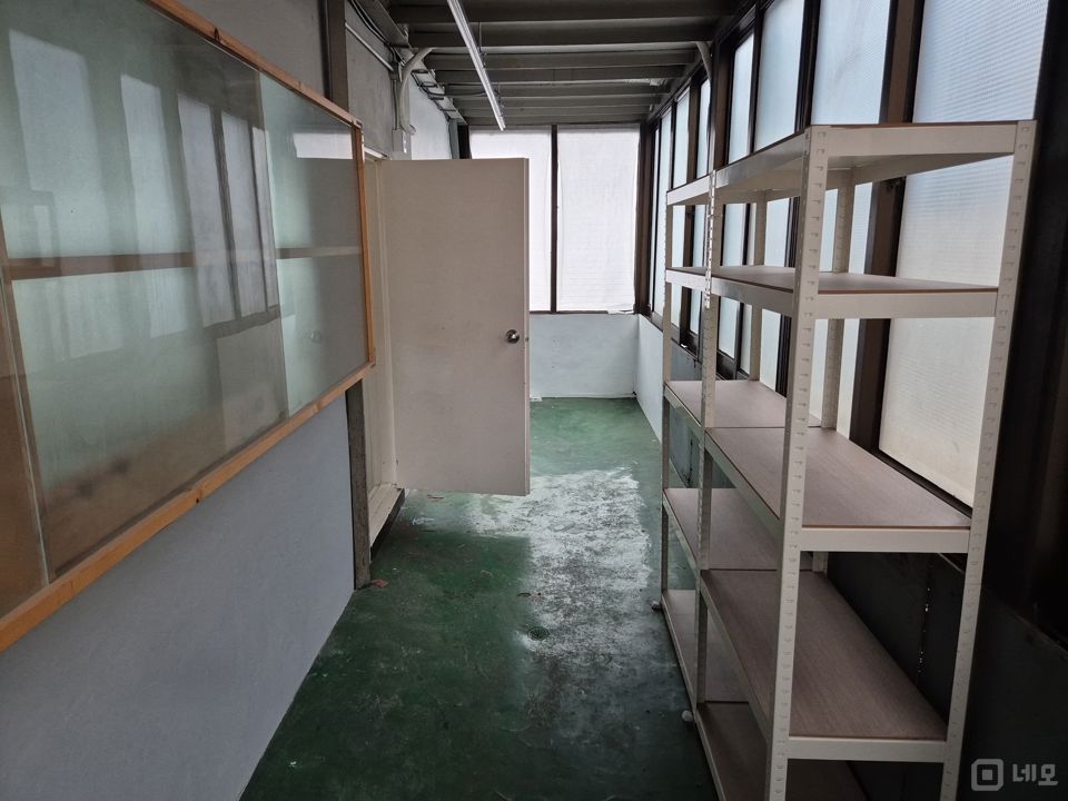 동교동 인테리어 되어 있는 공실 매물의 8번째 사진